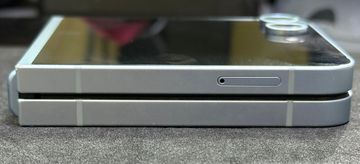 01-200794127: Samsung galaxy flip6 12/256gb