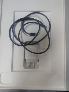 Б/в Планшет Apple ipad pro 11 2024 wi-fi 256gb 01-200804684