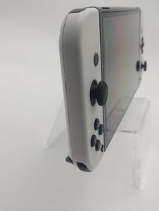 Б/у Игровая приставка Nintendo switch oled 01-200810477