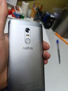 Б/в Мобільний телефон Tp-Link neffos x1 max 3/32gb 01-200811645