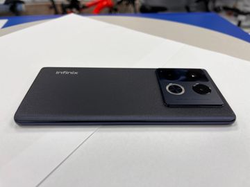 Б/в Мобільний телефон Infinix note 40 pro 12/256 01-200802751