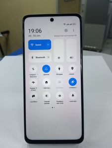 Б/в Мобільний телефон Realme 12 5g 8/256gb 01-200811011