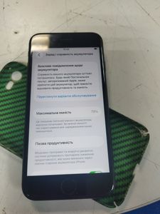 Б/в Мобільний телефон Apple iphone se 2020 256gb 01-200846120