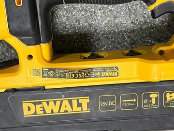 Б/в Степлер акумуляторний Dewalt dcn890 1акб 2ah зп 01-200854966