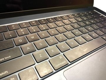 Б/в Ноутбук Apple 15,3"/ a2941/ m2 / ram8gb/ ssd256gb/ retina, truetone 01-200848661