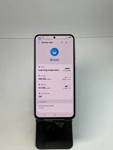 Б/в Мобільний телефон Samsung galaxy s23 fe sm-s711w 8/128gb 01-200867984