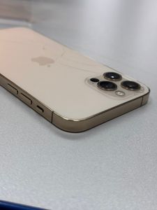 Б/в Мобільний телефон Apple iphone 12 pro 256gb 01-200904228