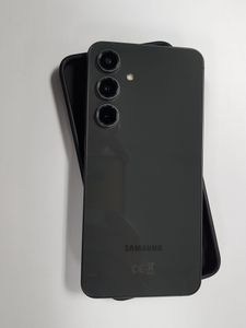 Б/в Мобільний телефон Samsung galaxy s24 fe 8/256gb 01-200908159