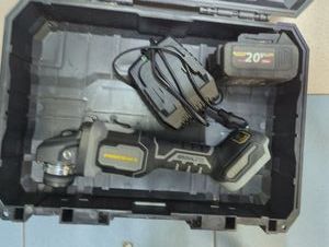 Б/в Кутова шліфмашина Procraft ag125b 01-200912379