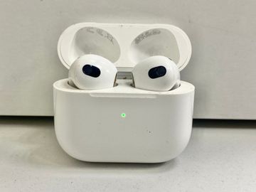 Б/в Навушники Apple airpods 3rd generation 01-200906833