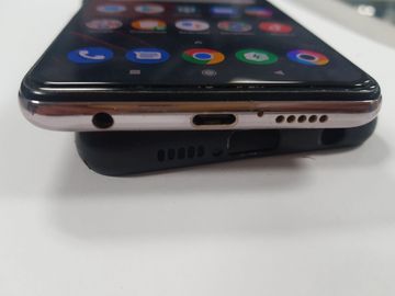 Б/в Мобільний телефон Xiaomi poco x3 pro 8/256gb 01-200913438