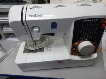Б/в Швейна машина Brother artwork 33a 01-200920329
