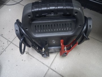 Б/у Пуско-зарядное устройство Black&Decker bdv012 01-200932519