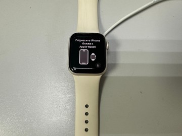 Б/в Смарт-годинник Apple watch se 2 gps 40mm aluminium case 01-200946275