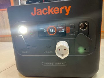 Б/в Зарядна станція Jackery explorer 2000 pro 01-200907675