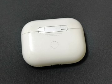 Б/в Навушники Apple airpods pro 2nd generation with magsafe charging case usb-c 01-200966579