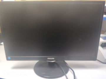 Б/в Монітор Philips 223v5l 01-200955410