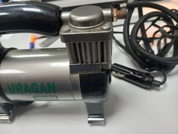 Б/в Автомобільний компресор Uragan 90190 01-200972519