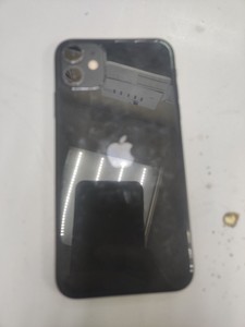 Б/в Мобільний телефон Apple iphone 11 64gb 01-200972818