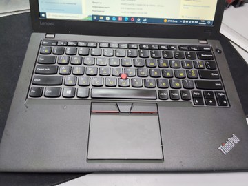 Б/в Ноутбук Lenovo 12/core i7 6600u ddr3/8gb ddr3/hdd *відсутній/ssd 120 gb/*інтегрована 01-200981825
