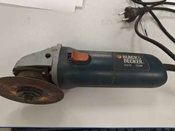 Б/у Угловая шлифмашина Black&Decker kg725 01-200999779