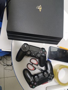 Б/в Ігрова приставка Sony playstation 4 pro 1tb 01-201002880
