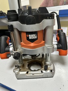 Б/в Фрезер Black&Decker kw1600e 01-201012562