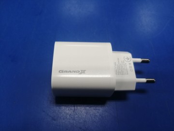 Б/в Мережевий зарядний пристрій Grand-X ch-890 01-201033738