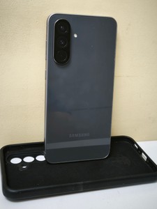 Б/у Мобільний телефон Samsung galaxy a56 5g 12/256gb 01-201077572