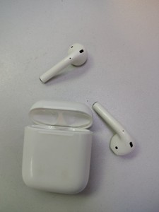 Б/в Навушники Apple airpods 2nd generation a1602, a2031, a2032 01-201090900