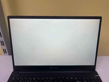 Б/в Ноутбук  15/core i3-1215u ddr5/8gb ddr5/hdd *відсутній/ssd 256 gb/*інтегрована 01-201103657
