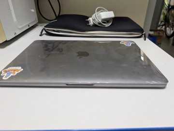 Б/в Ноутбук Apple macbook pro a1989 13,3" core i5 2,3 ghz/ram 16gb/ssd 256gb/intel iris plus graphics 655 01-201101604