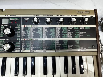 Б/в Синтезатор Korg microkorg 01-201127859