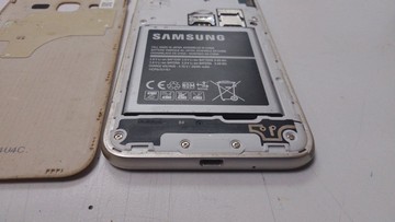 Б/в Мобільний телефон Samsung galaxy j3 sm-j320f 01-201151108