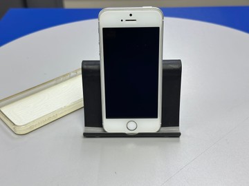 Б/в Мобільний телефон Apple iphone se 1 64gb 01-201179585