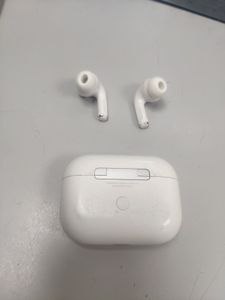 01-200631810: Apple airpods pro