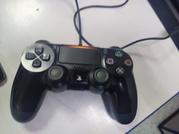 01-200790904: Sony playstation 4 slim 500gb