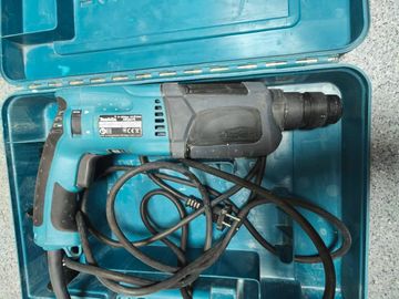 01-200790445: Makita hr2470