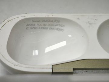 Б/в Навушники Apple airpods pro 2nd generation with magsafe charging case usb-c 01-200801424