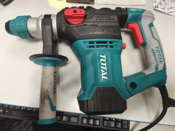 Б/в Перфоратор Total th 1153216 01-200808018