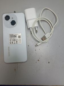 Б/в Мобільний телефон Tecno spark go 1 kl4 3/64gb 01-200819452