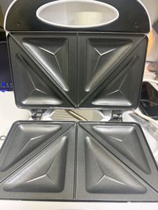 Б/у Бутербродница Hilton st7001 01-200836430