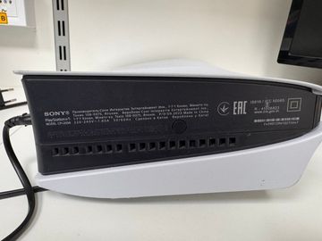 Б/в Ігрова приставка Sony playstation 5 slim 825gb з 2 контролерами 01-200836034