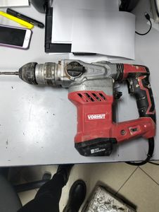Б/в Перфоратор Vorhut vr180v 01-200845864
