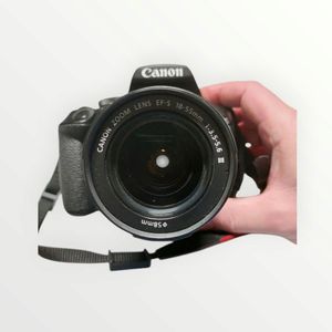 Б/у Фотоаппарат Canon eos 2000d kit ef-s 18-55mm f/3.5-5.6 iii 01-200803970