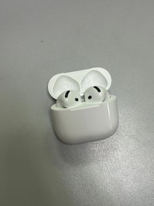 Б/в Навушники Apple airpods 4 01-200856191