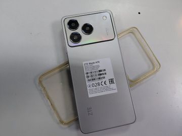 Б/в Мобільний телефон Zte blade a76 4/128gb 01-200858340