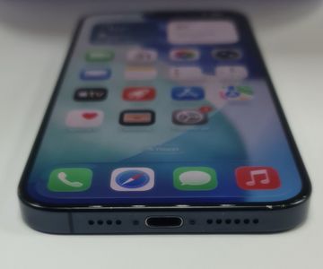 Б/в Мобільний телефон Apple iphone 15 pro max 256gb esim 01-200859782