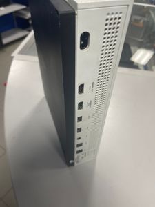 Б/у Игровая приставка Microsoft xbox one s 1tb 01-200854500