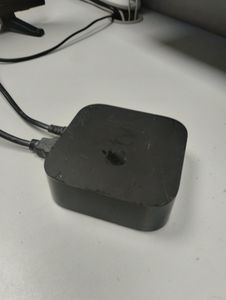 Б/в HD-медіаплеєр Apple tv 4th generation 32gb 01-200873878